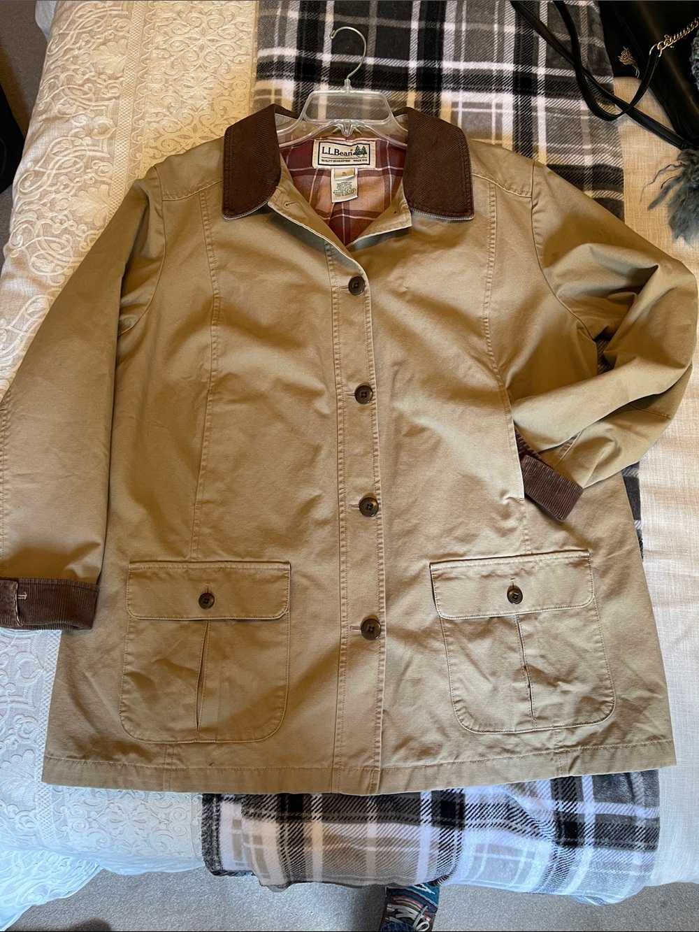 L.L. Bean Women's Tan Canvas Utility Jacket with Brown Corduroy Collar - Picture 8 of 13